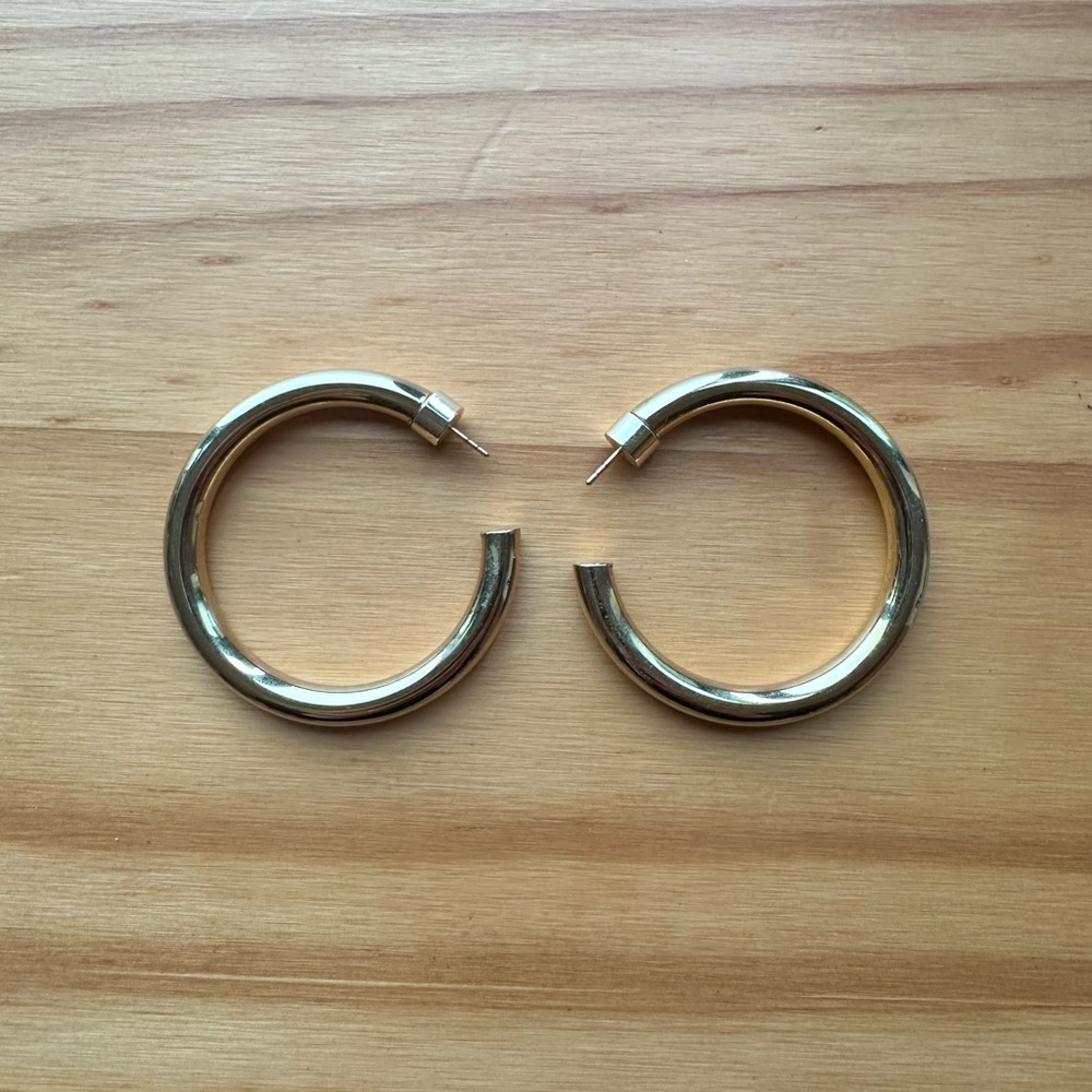 Jennifer Fisher 1.5” Samira Baby Hoops